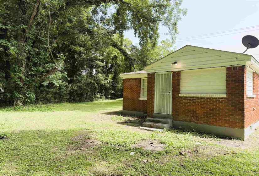 432 PEEBLES AVE, Memphis, Tennessee 38109, 3 Bedroom Bedrooms, 7 Room Rooms,1 BathroomBathrooms,Rental Properties,For Sale,PEEBLES,0,10229721