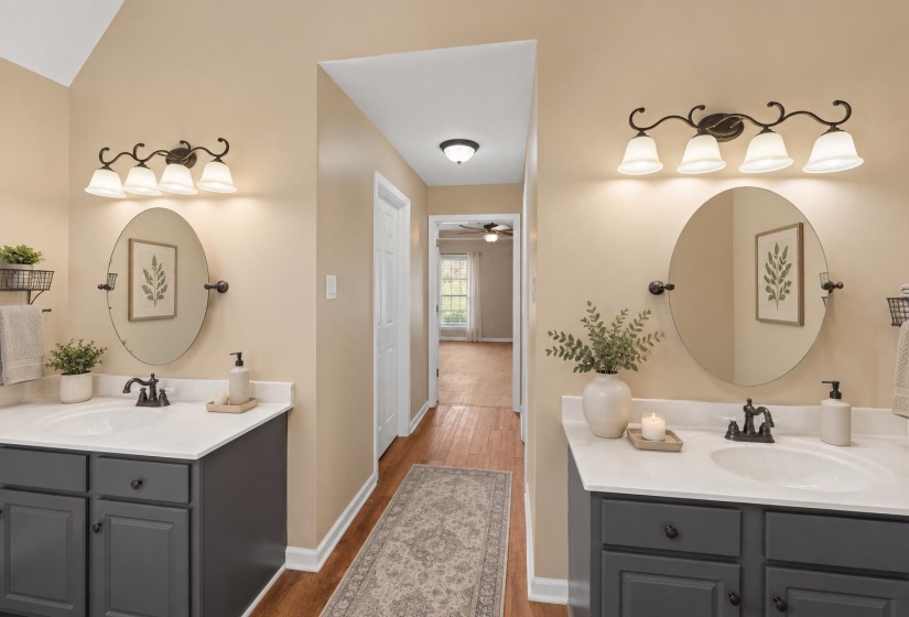 4742 MOLSONWOOD DR, Bartlett, Tennessee 38135, 4 Bedroom Bedrooms, 9 Room Rooms,3 BathroomBathrooms,Residential,For Sale,MOLSONWOOD,0,10229710