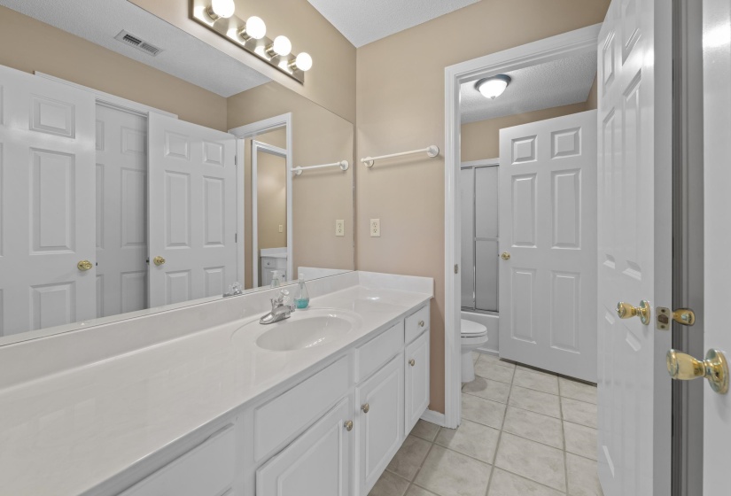 4742 MOLSONWOOD DR, Bartlett, Tennessee 38135, 4 Bedroom Bedrooms, 9 Room Rooms,3 BathroomBathrooms,Residential,For Sale,MOLSONWOOD,0,10229710