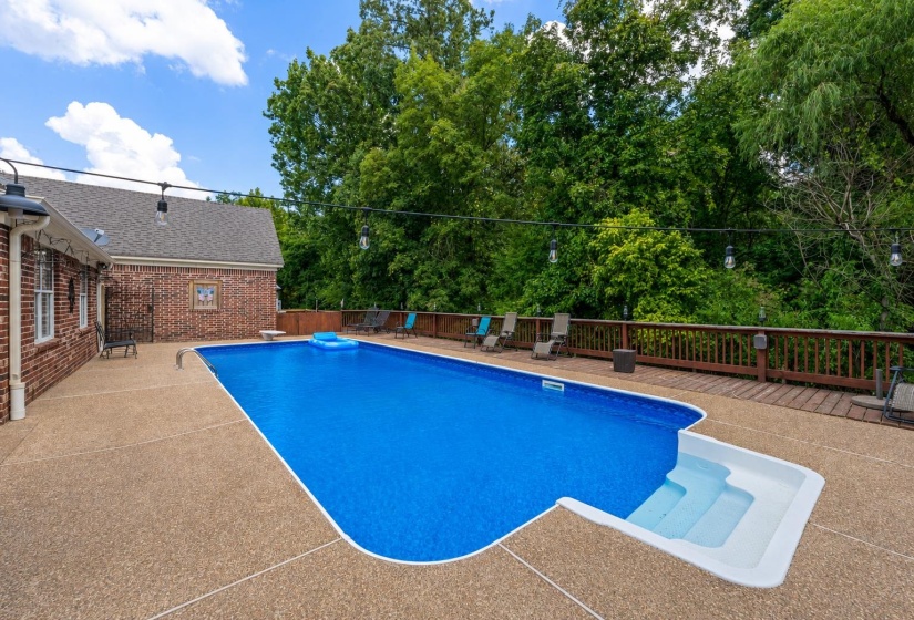 4742 MOLSONWOOD DR, Bartlett, Tennessee 38135, 4 Bedroom Bedrooms, 9 Room Rooms,3 BathroomBathrooms,Residential,For Sale,MOLSONWOOD,0,10229710