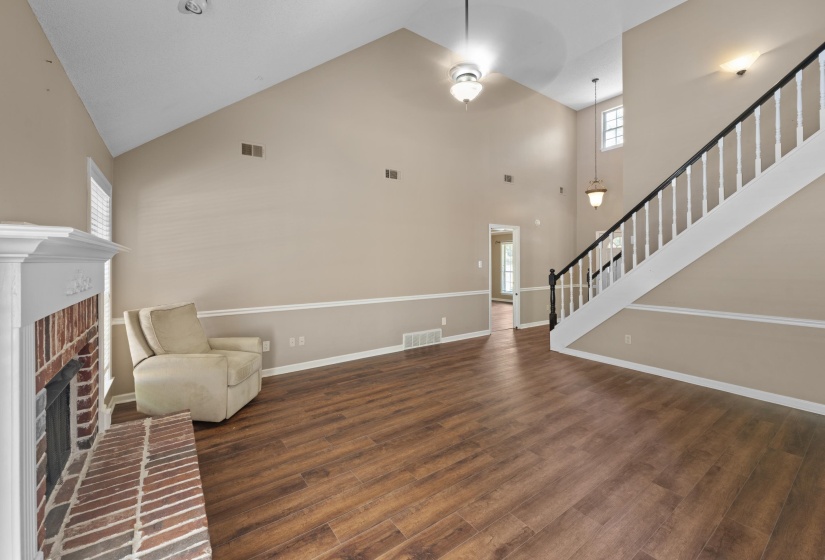 4742 MOLSONWOOD DR, Bartlett, Tennessee 38135, 4 Bedroom Bedrooms, 9 Room Rooms,3 BathroomBathrooms,Residential,For Sale,MOLSONWOOD,0,10229710