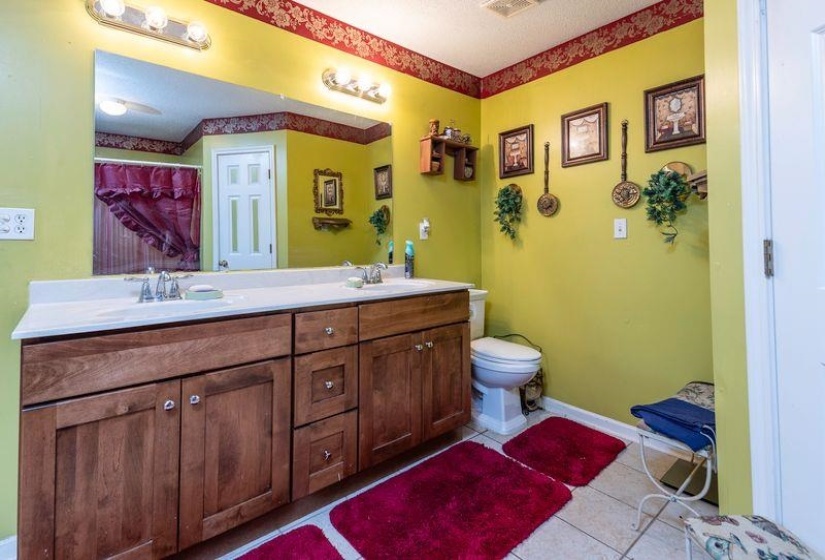 4397 BRADFORD DR, Horn Lake, Mississippi 38637, 3 Bedroom Bedrooms, 7 Room Rooms,2 BathroomBathrooms,Residential,For Sale,BRADFORD,0,10229712