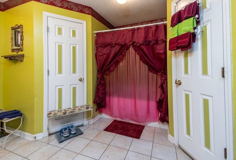 4397 BRADFORD DR, Horn Lake, Mississippi 38637, 3 Bedroom Bedrooms, 7 Room Rooms,2 BathroomBathrooms,Residential,For Sale,BRADFORD,0,10229712