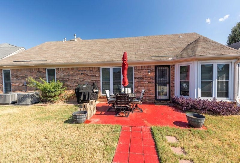 4397 BRADFORD DR, Horn Lake, Mississippi 38637, 3 Bedroom Bedrooms, 7 Room Rooms,2 BathroomBathrooms,Residential,For Sale,BRADFORD,0,10229712