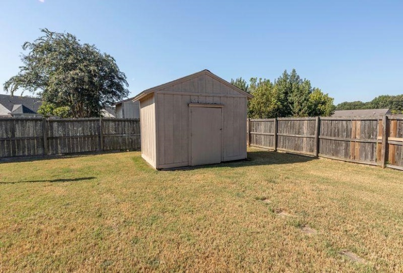 4397 BRADFORD DR, Horn Lake, Mississippi 38637, 3 Bedroom Bedrooms, 7 Room Rooms,2 BathroomBathrooms,Residential,For Sale,BRADFORD,0,10229712