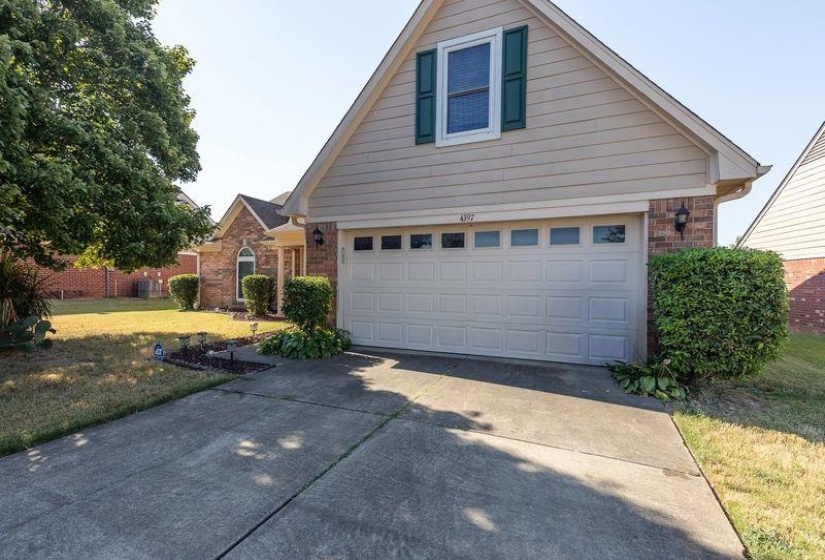 4397 BRADFORD DR, Horn Lake, Mississippi 38637, 3 Bedroom Bedrooms, 7 Room Rooms,2 BathroomBathrooms,Residential,For Sale,BRADFORD,0,10229712