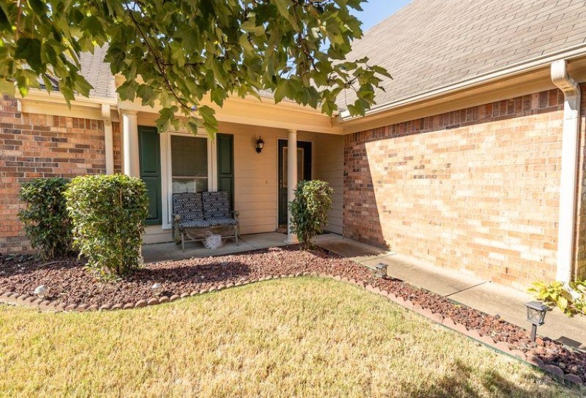 4397 BRADFORD DR, Horn Lake, Mississippi 38637, 3 Bedroom Bedrooms, 7 Room Rooms,2 BathroomBathrooms,Residential,For Sale,BRADFORD,0,10229712