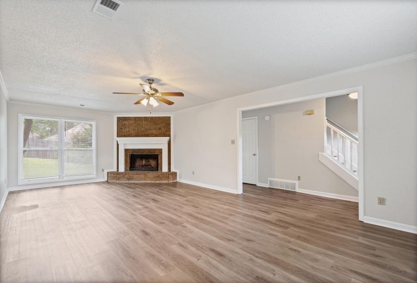 9083 HEARTH STONE CV, Memphis, Tennessee 38016, 4 Bedroom Bedrooms, 8 Room Rooms,2.1 BathroomBathrooms,Residential,For Sale,HEARTH STONE,0,10229713