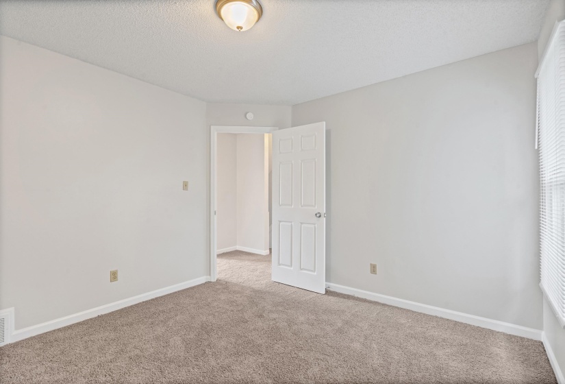 9083 HEARTH STONE CV, Memphis, Tennessee 38016, 4 Bedroom Bedrooms, 8 Room Rooms,2.1 BathroomBathrooms,Residential,For Sale,HEARTH STONE,0,10229713