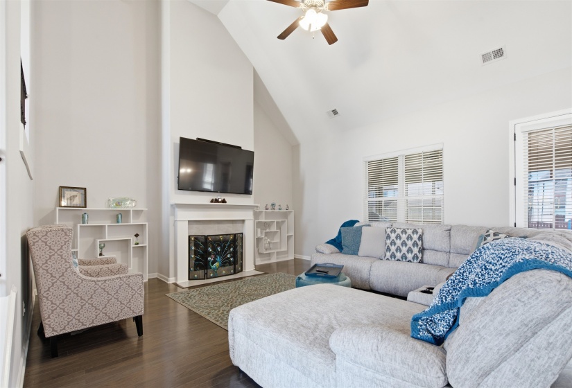 50 CYPRESS POINT RD, Oakland, Tennessee 38060, 3 Bedroom Bedrooms, 9 Room Rooms,2.1 BathroomBathrooms,Residential,For Sale,CYPRESS POINT,0,10229716