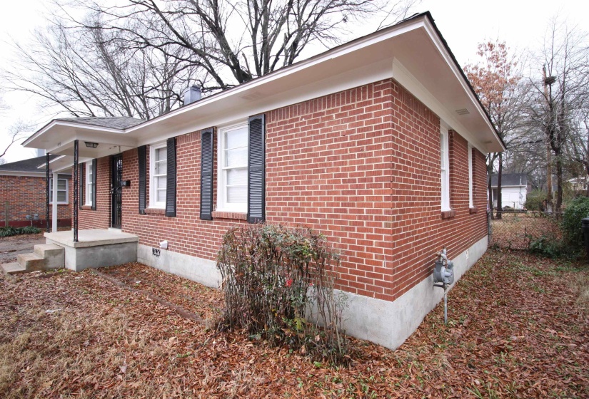 1749 PERKINS RD, Memphis, Tennessee 38117, 3 Bedroom Bedrooms, 6 Room Rooms,1 BathroomBathrooms,Residential,For Sale,PERKINS,0,10229717