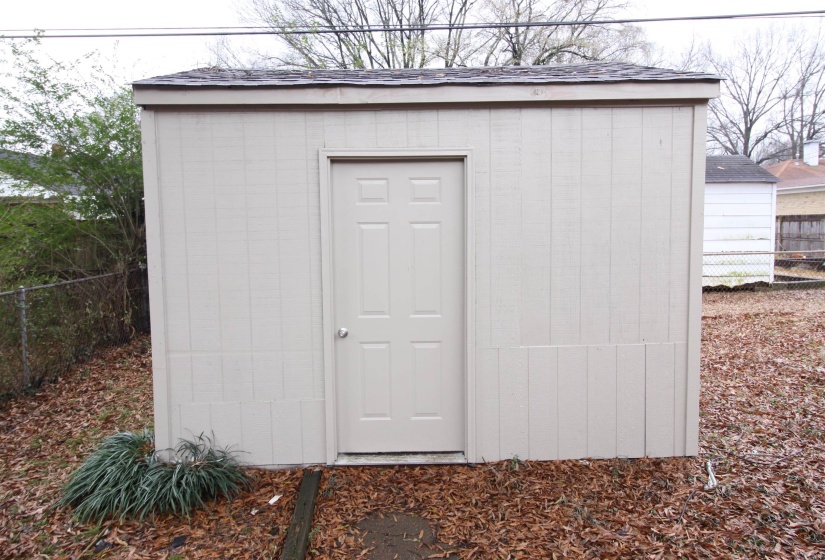 1749 PERKINS RD, Memphis, Tennessee 38117, 3 Bedroom Bedrooms, 6 Room Rooms,1 BathroomBathrooms,Residential,For Sale,PERKINS,0,10229717