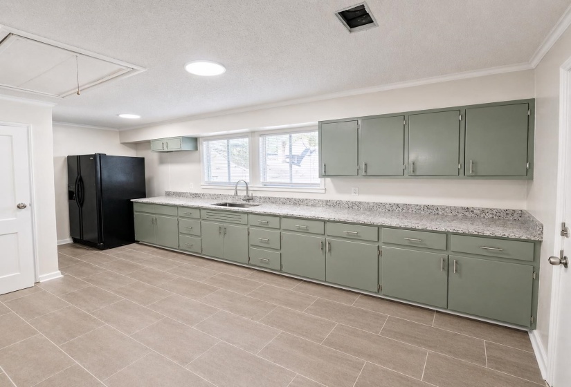 1126 WILL SCARLET RD, Memphis, Tennessee 38111, 4 Bedroom Bedrooms, 9 Room Rooms,2 BathroomBathrooms,Residential,For Sale,WILL SCARLET,0,10229723