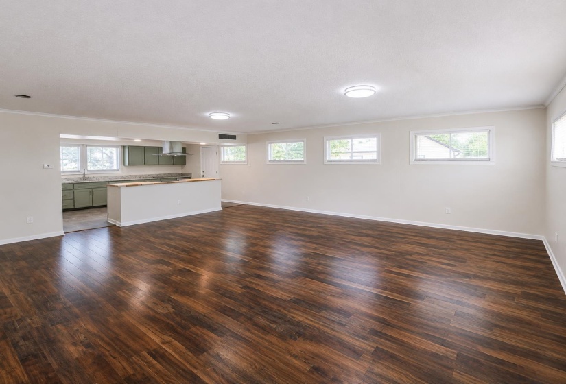 1126 WILL SCARLET RD, Memphis, Tennessee 38111, 4 Bedroom Bedrooms, 9 Room Rooms,2 BathroomBathrooms,Residential,For Sale,WILL SCARLET,0,10229723