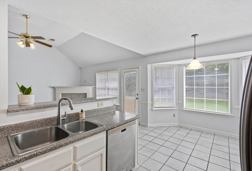 7267 AMBERLY WAY DR, Unincorporated, Tennessee 38018, 3 Bedroom Bedrooms, 5 Room Rooms,2 BathroomBathrooms,Residential,For Sale,AMBERLY WAY,0,10229727