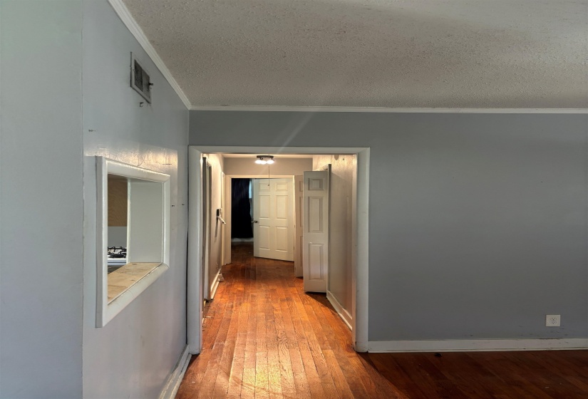 3995 SOUTHLAWN AVE, Memphis, Tennessee 38111, 3 Bedroom Bedrooms, 5 Room Rooms,1.1 BathroomBathrooms,Residential,For Sale,SOUTHLAWN,0,10229730