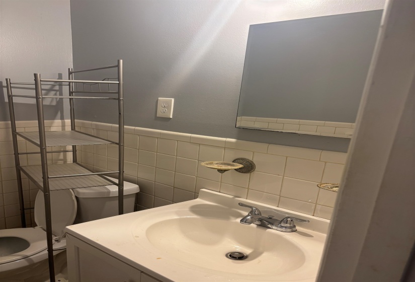 3995 SOUTHLAWN AVE, Memphis, Tennessee 38111, 3 Bedroom Bedrooms, 5 Room Rooms,1.1 BathroomBathrooms,Residential,For Sale,SOUTHLAWN,0,10229730
