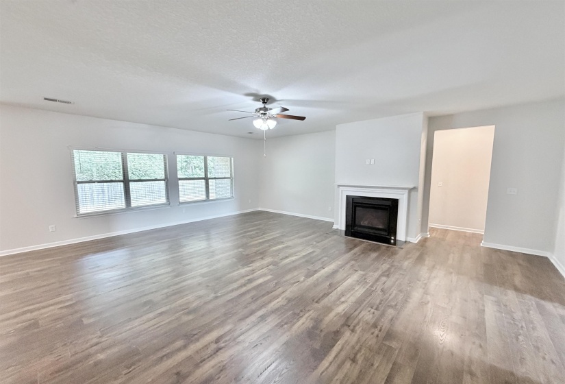 385 BEAU TISDALE DR, Oakland, Tennessee 38060, 4 Bedroom Bedrooms, 7 Room Rooms,2 BathroomBathrooms,Residential,For Sale,BEAU TISDALE,0,10229731