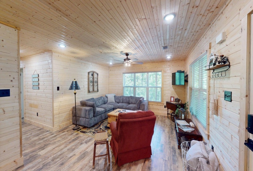 145 ANGLERS CV, Counce, Tennessee 38326, 3 Bedroom Bedrooms, 5 Room Rooms,2 BathroomBathrooms,Residential,For Sale,ANGLERS,0,10229738