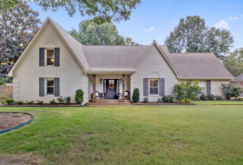 963 AUTUMN OAKS CIR, Collierville, Tennessee 38017, 4 Bedroom Bedrooms, 13 Room Rooms,3 BathroomBathrooms,Residential,For Sale,AUTUMN OAKS,0,10229741