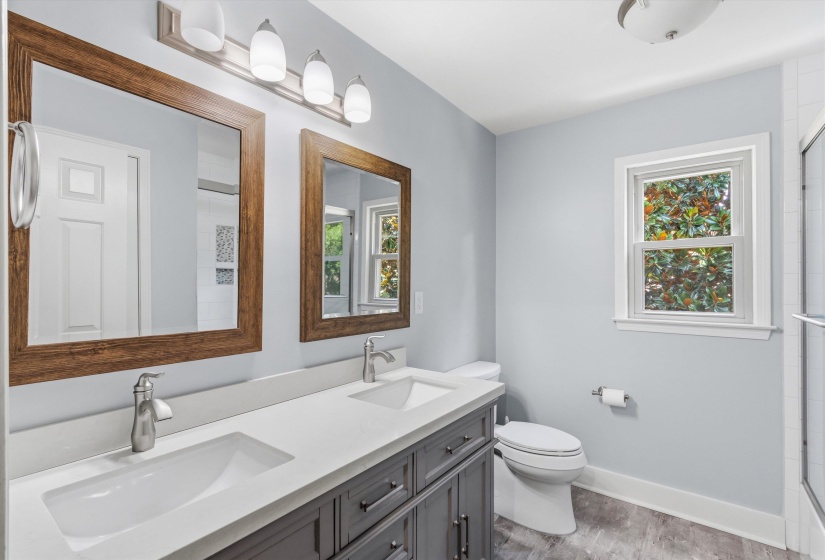 963 AUTUMN OAKS CIR, Collierville, Tennessee 38017, 4 Bedroom Bedrooms, 13 Room Rooms,3 BathroomBathrooms,Residential,For Sale,AUTUMN OAKS,0,10229741