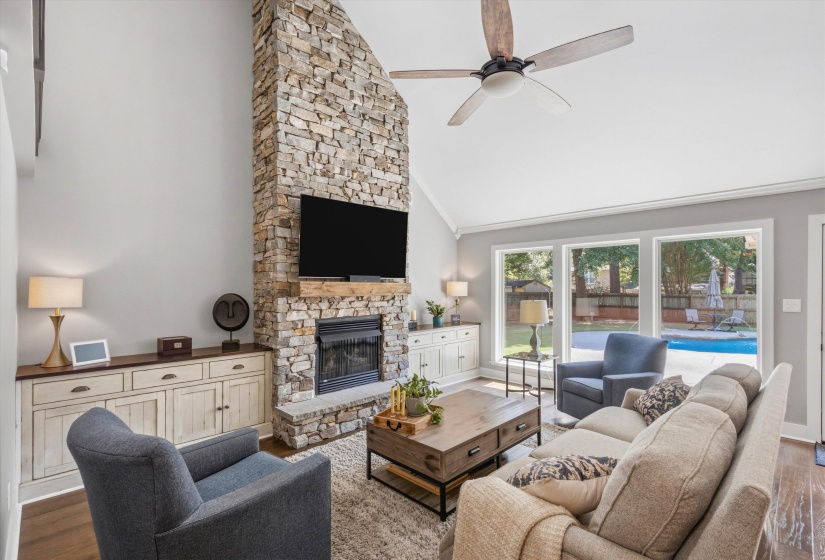 963 AUTUMN OAKS CIR, Collierville, Tennessee 38017, 4 Bedroom Bedrooms, 13 Room Rooms,3 BathroomBathrooms,Residential,For Sale,AUTUMN OAKS,0,10229741