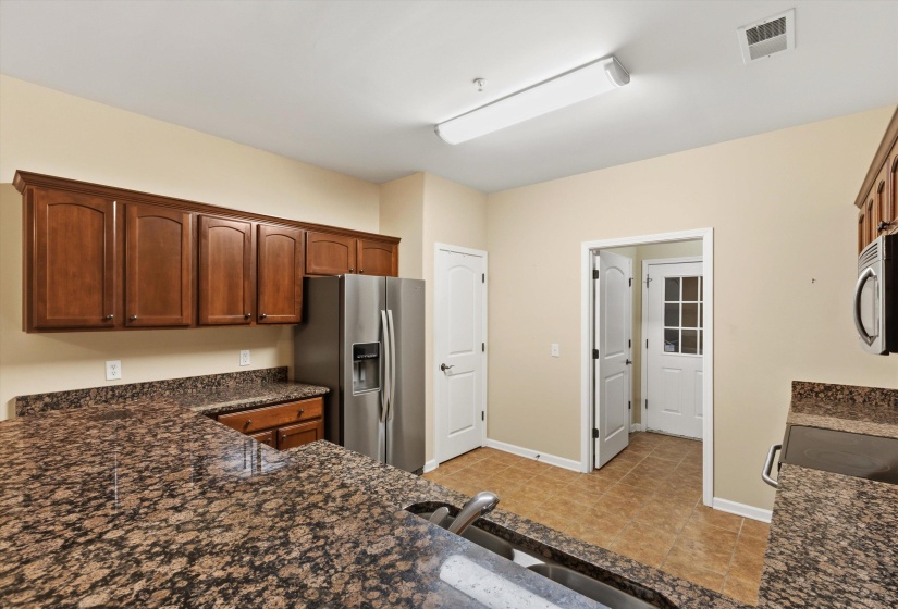 75 PEYTON RIDGE DR, Collierville, Tennessee 38017, 3 Bedroom Bedrooms, 8 Room Rooms,2 BathroomBathrooms,Residential,For Sale,PEYTON RIDGE,0,10229743