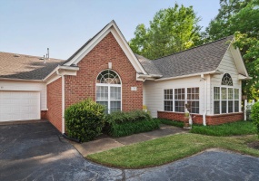 75 PEYTON RIDGE DR, Collierville, Tennessee 38017, 3 Bedroom Bedrooms, 8 Room Rooms,2 BathroomBathrooms,Residential,For Sale,PEYTON RIDGE,0,10229743