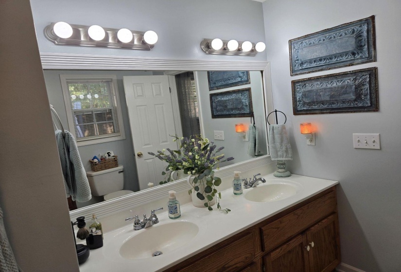 190 AMELIA BREANN DR, Selmer, Tennessee 38375-3293, 3 Bedroom Bedrooms, 8 Room Rooms,2 BathroomBathrooms,Residential,For Sale,AMELIA BREANN,0,10229746