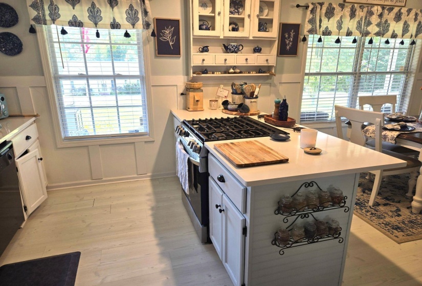 190 AMELIA BREANN DR, Selmer, Tennessee 38375-3293, 3 Bedroom Bedrooms, 8 Room Rooms,2 BathroomBathrooms,Residential,For Sale,AMELIA BREANN,0,10229746