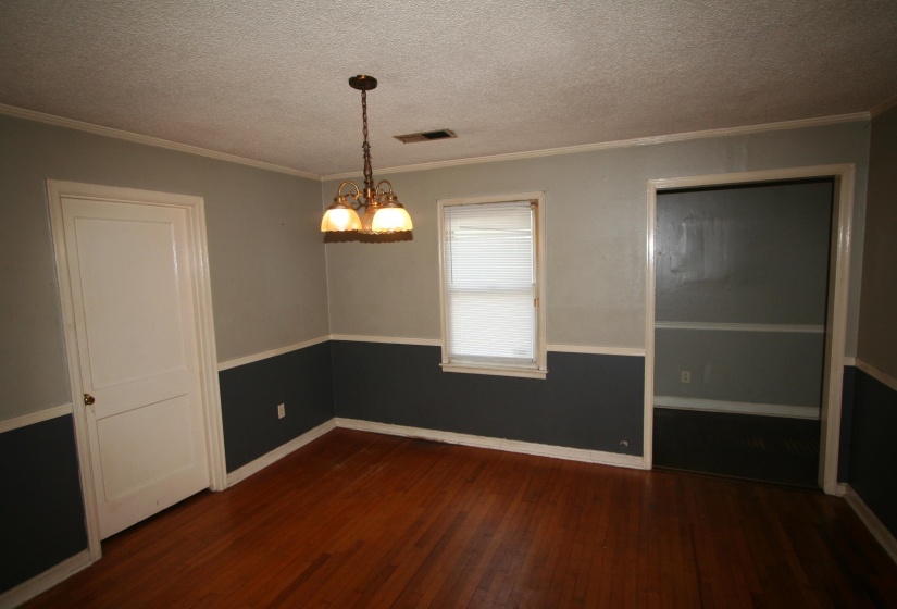1596 RUSSWOOD RD, Memphis, Tennessee 38108, 2 Bedroom Bedrooms, 6 Room Rooms,1 BathroomBathrooms,Residential,For Sale,RUSSWOOD,0,10229750