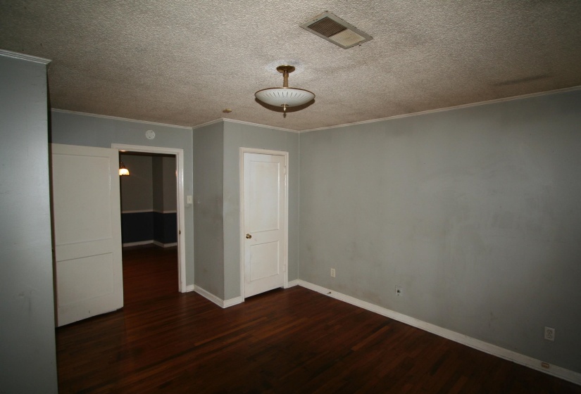 1596 RUSSWOOD RD, Memphis, Tennessee 38108, 2 Bedroom Bedrooms, 6 Room Rooms,1 BathroomBathrooms,Residential,For Sale,RUSSWOOD,0,10229750