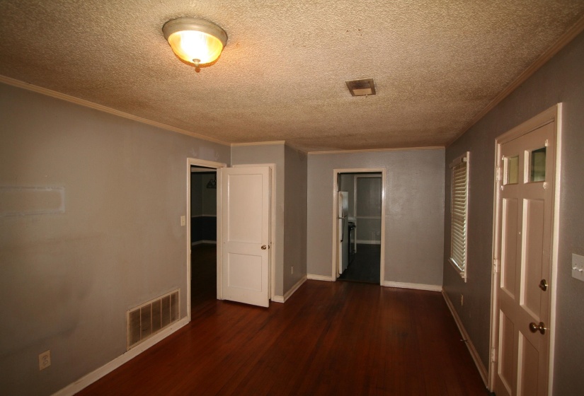 1596 RUSSWOOD RD, Memphis, Tennessee 38108, 2 Bedroom Bedrooms, 6 Room Rooms,1 BathroomBathrooms,Residential,For Sale,RUSSWOOD,0,10229750