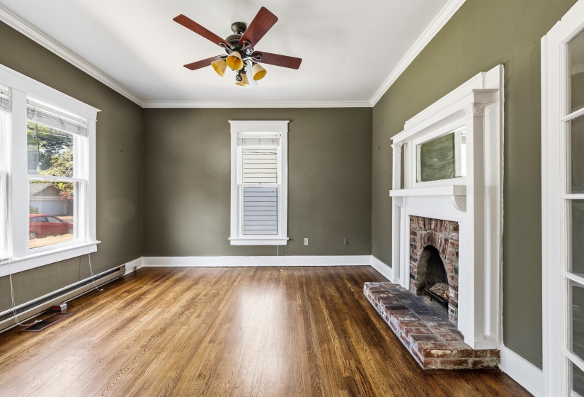 634 COX ST, Memphis, Tennessee 38104, 4 Bedroom Bedrooms, 9 Room Rooms,2.1 BathroomBathrooms,Residential,For Sale,COX,0,10229751