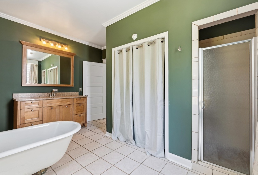 634 COX ST, Memphis, Tennessee 38104, 4 Bedroom Bedrooms, 9 Room Rooms,2.1 BathroomBathrooms,Residential,For Sale,COX,0,10229751