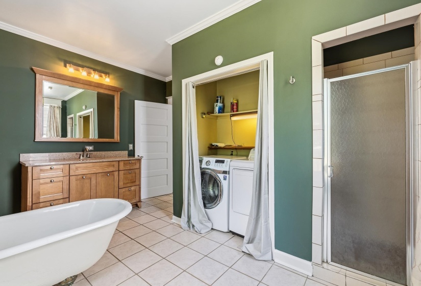 634 COX ST, Memphis, Tennessee 38104, 4 Bedroom Bedrooms, 9 Room Rooms,2.1 BathroomBathrooms,Residential,For Sale,COX,0,10229751