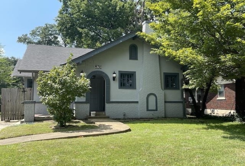 831 AVALON ST, Memphis, Tennessee 38107, 3 Bedroom Bedrooms, 7 Room Rooms,2.1 BathroomBathrooms,Residential,For Sale,AVALON,0,10229753
