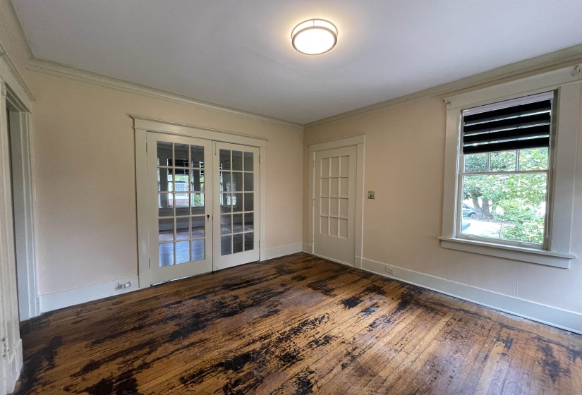 831 AVALON ST, Memphis, Tennessee 38107, 3 Bedroom Bedrooms, 7 Room Rooms,2.1 BathroomBathrooms,Residential,For Sale,AVALON,0,10229753