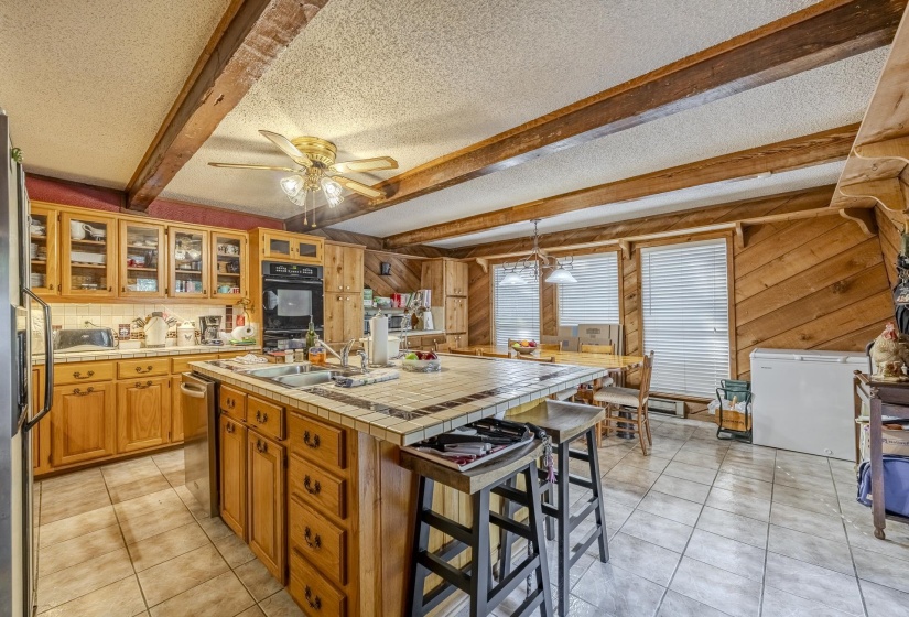 830 YELLOW CREEK LN, Counce, Tennessee 38326, 5 Bedroom Bedrooms, 15 Room Rooms,5.1 BathroomBathrooms,Residential,For Sale,YELLOW CREEK,0,10229757