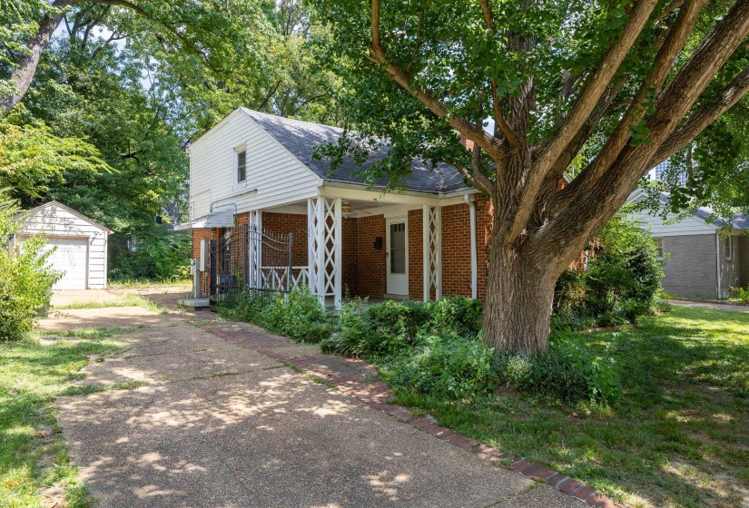4906 SPOTTSWOOD AVE, Memphis, Tennessee 38117, 3 Bedroom Bedrooms, 6 Room Rooms,1 BathroomBathrooms,Residential,For Sale,SPOTTSWOOD,0,10229758