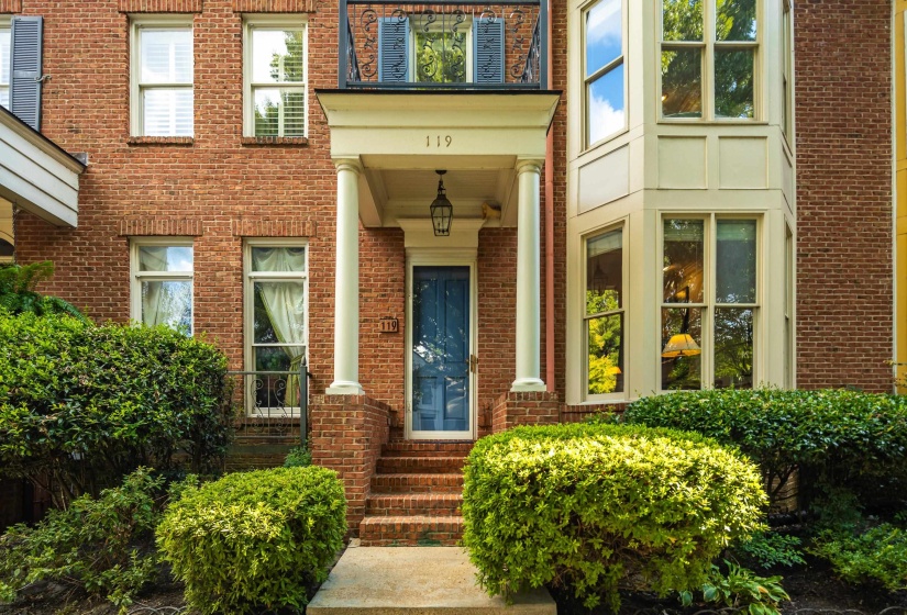 119 NOTTOWAY BLVD, Memphis, Tennessee 38103, 3 Bedroom Bedrooms, 6 Room Rooms,2.1 BathroomBathrooms,Residential,For Sale,NOTTOWAY,0,10229759