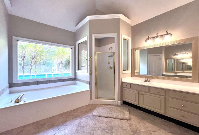 560 WINDSOR PARK CV, Collierville, Tennessee 38017, 4 Bedroom Bedrooms, 9 Room Rooms,3.1 BathroomBathrooms,Residential,For Sale,WINDSOR PARK,0,10229762