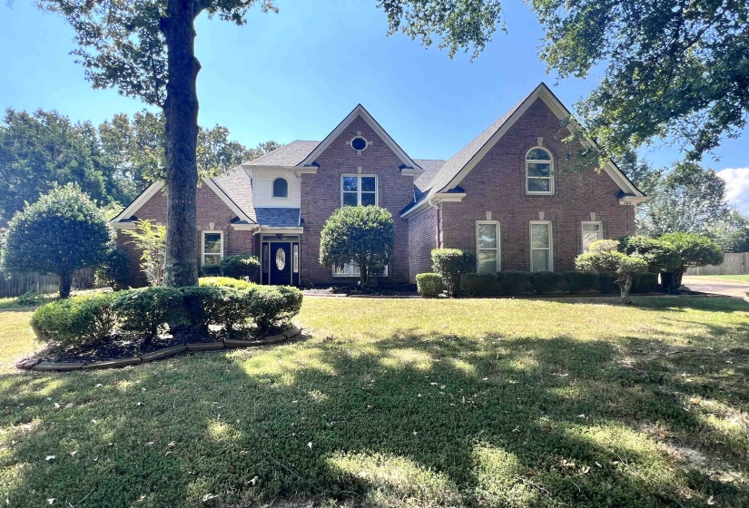 560 WINDSOR PARK CV, Collierville, Tennessee 38017, 4 Bedroom Bedrooms, 9 Room Rooms,3.1 BathroomBathrooms,Residential,For Sale,WINDSOR PARK,0,10229762