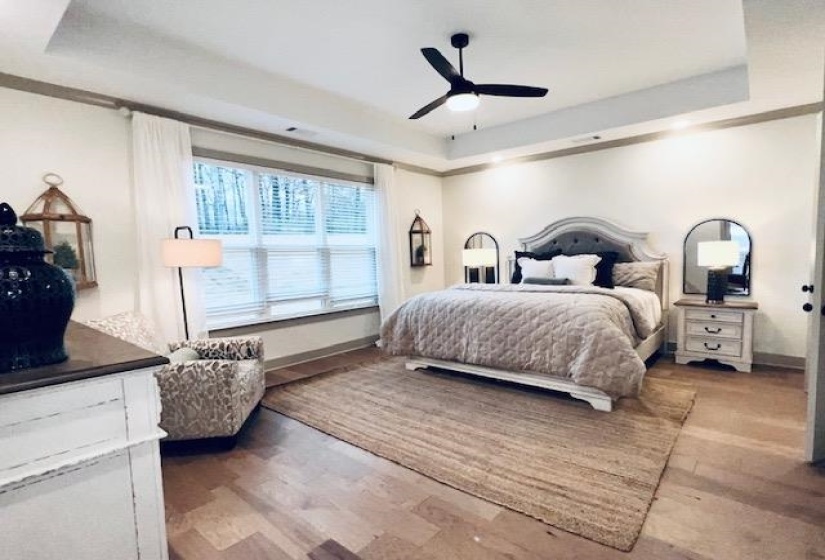 657 MOUNT LAUREL DR, Collierville, Tennessee 38017, 5 Bedrooms Bedrooms, 11 Rooms Rooms,4 BathroomsBathrooms,Residential,For Sale,MOUNT LAUREL,10148850