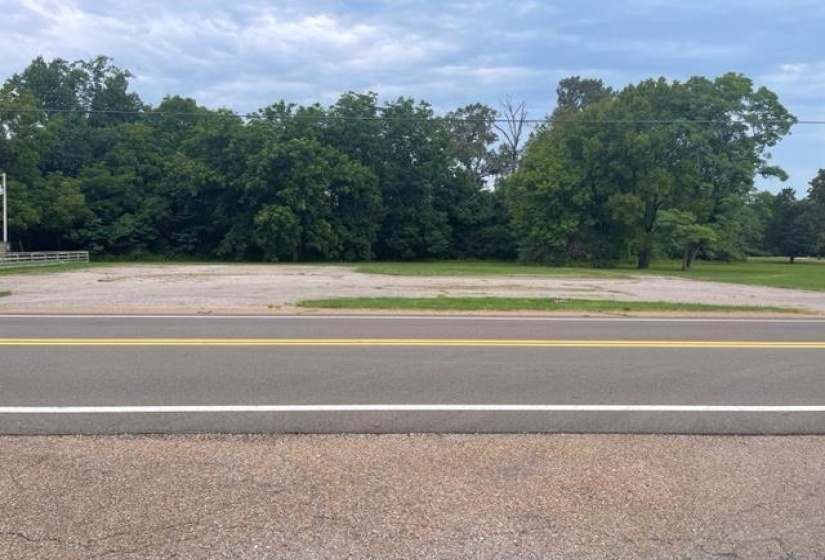701 TENNESSEE ST, Bolivar, Tennessee 38008, ,Commercial/industrial,For Sale,TENNESSEE,10153475