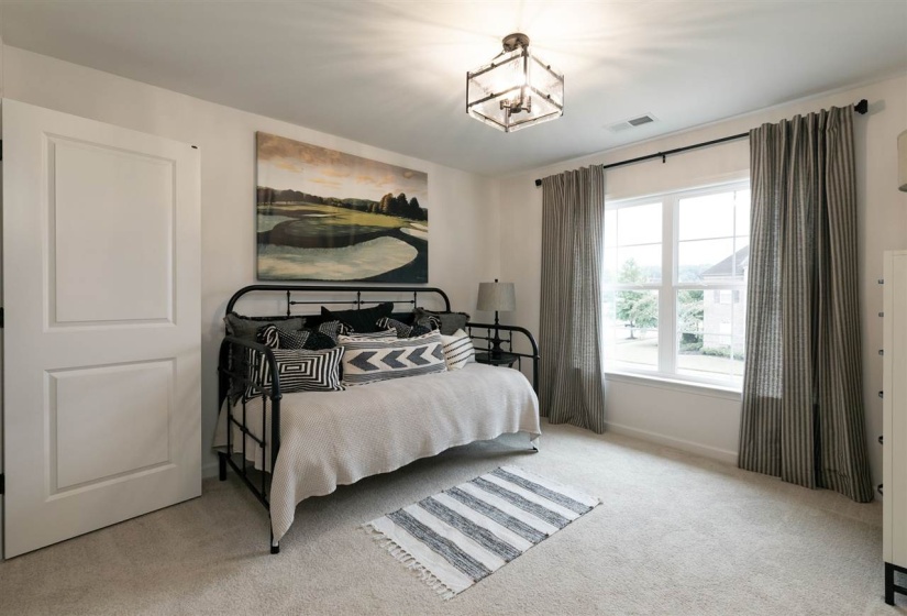 9636 GRAYS MEADOW DR, Cordova, Tennessee 38018, 5 Bedrooms Bedrooms, 10 Rooms Rooms,3 BathroomsBathrooms,Residential,For Sale,GRAYS MEADOW,10085542