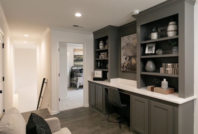 9636 GRAYS MEADOW DR, Cordova, Tennessee 38018, 5 Bedrooms Bedrooms, 10 Rooms Rooms,3 BathroomsBathrooms,Residential,For Sale,GRAYS MEADOW,10085542