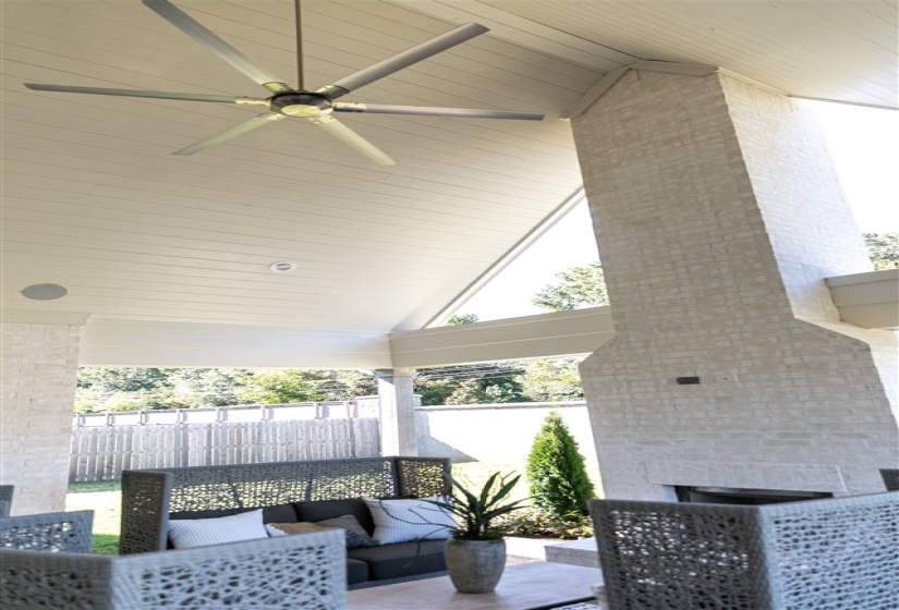 9636 GRAYS MEADOW DR, Cordova, Tennessee 38018, 5 Bedrooms Bedrooms, 10 Rooms Rooms,3 BathroomsBathrooms,Residential,For Sale,GRAYS MEADOW,10085542