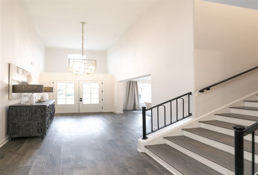 9636 GRAYS MEADOW DR, Cordova, Tennessee 38018, 5 Bedrooms Bedrooms, 10 Rooms Rooms,3 BathroomsBathrooms,Residential,For Sale,GRAYS MEADOW,10085542