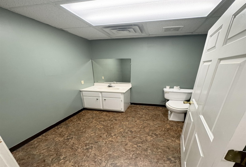 301 LAKE DR, Ripley, Tennessee 38063, ,Commercial/industrial,For Sale,LAKE,10158271